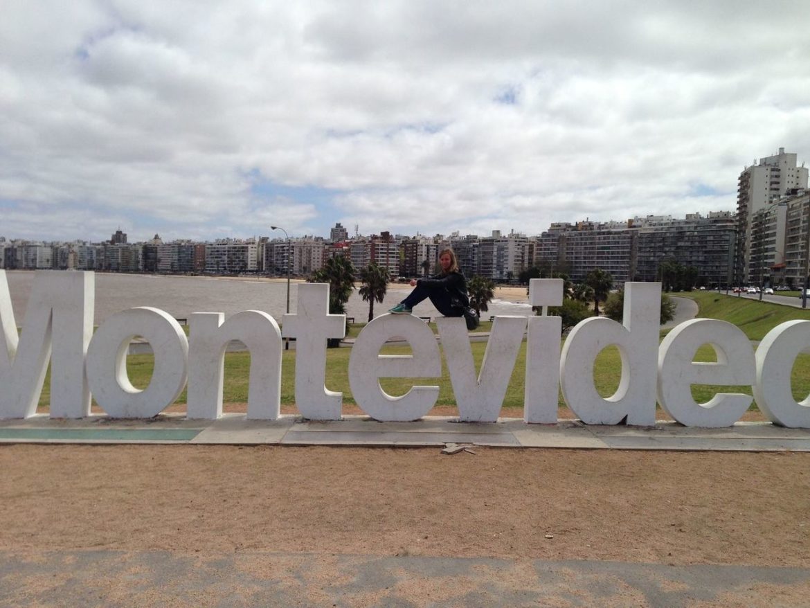 Montevideo Schriftzug